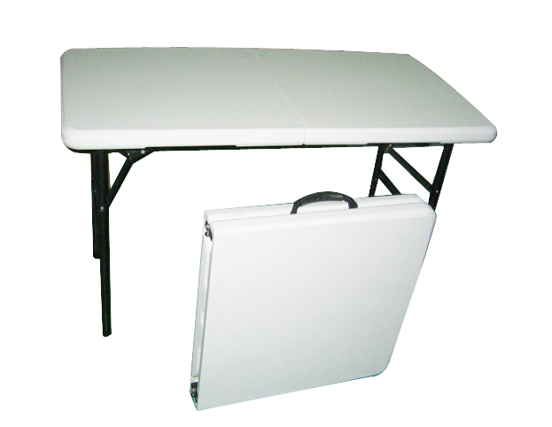 4FT Blow Molded Plastic Folding Table