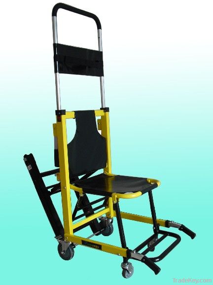 Evacuation chair with slide traction