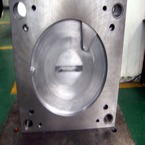 Mold for plastic parts
