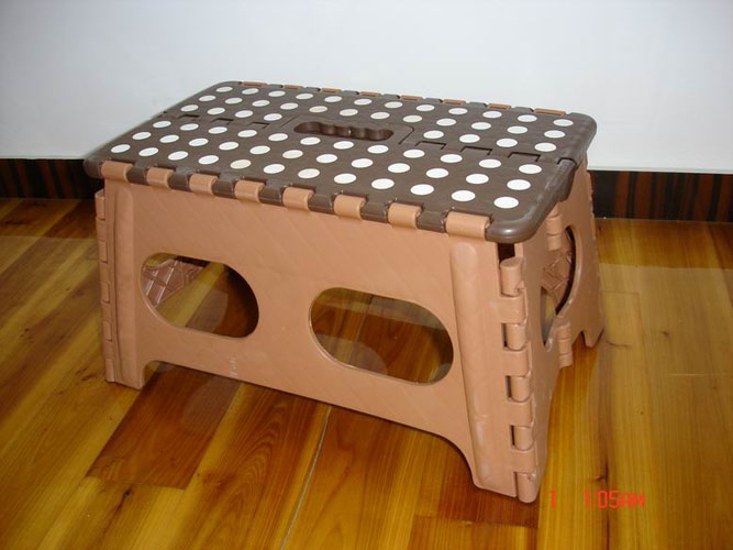 EZ Plastic Step Stool