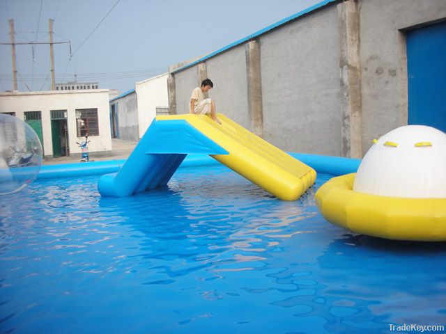 floating inflatable water saturn