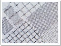 Crimped wire mesh