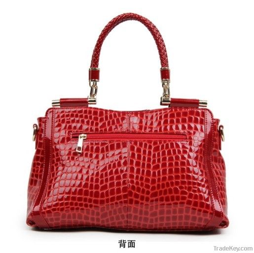 Woman genuine leather tote bag