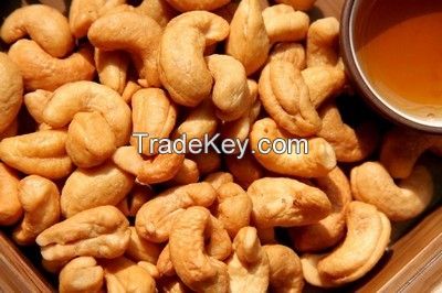 Cashew Nuts Dried and With Shells