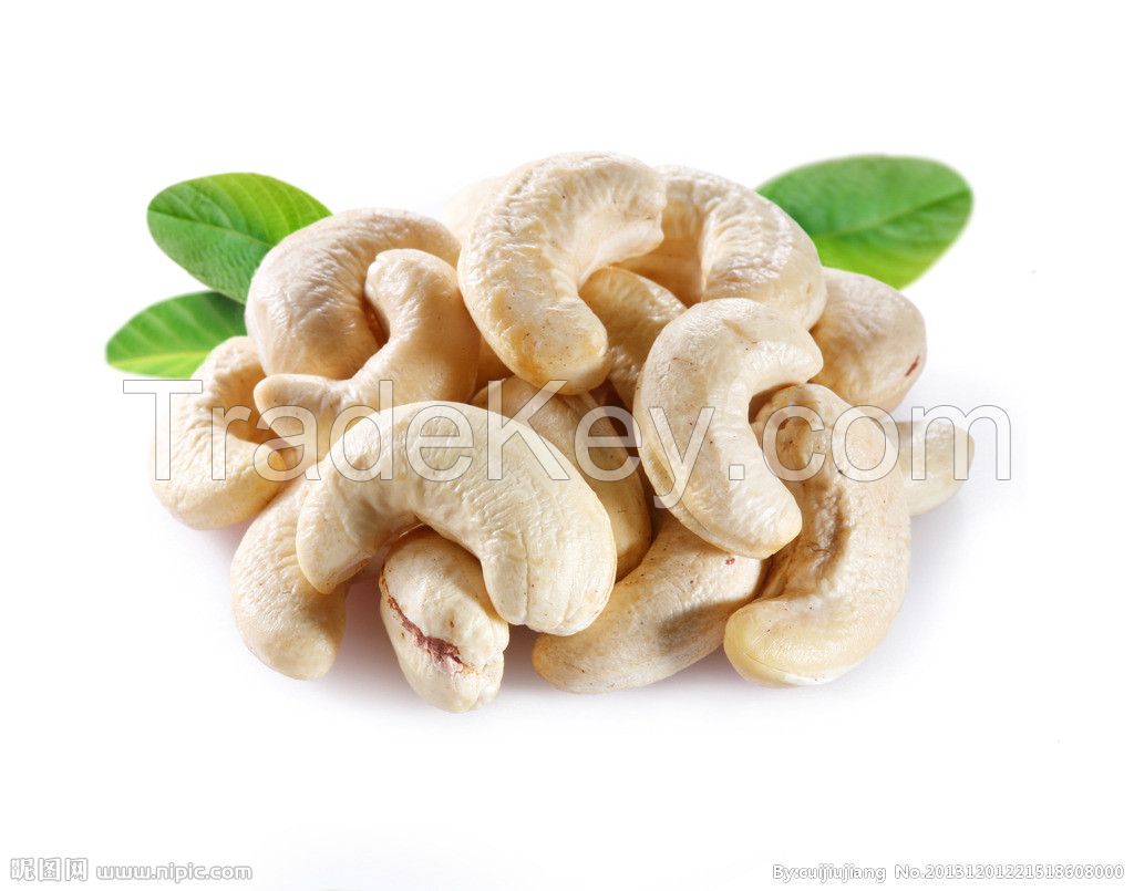 Cashew Nuts Dried and With Shells