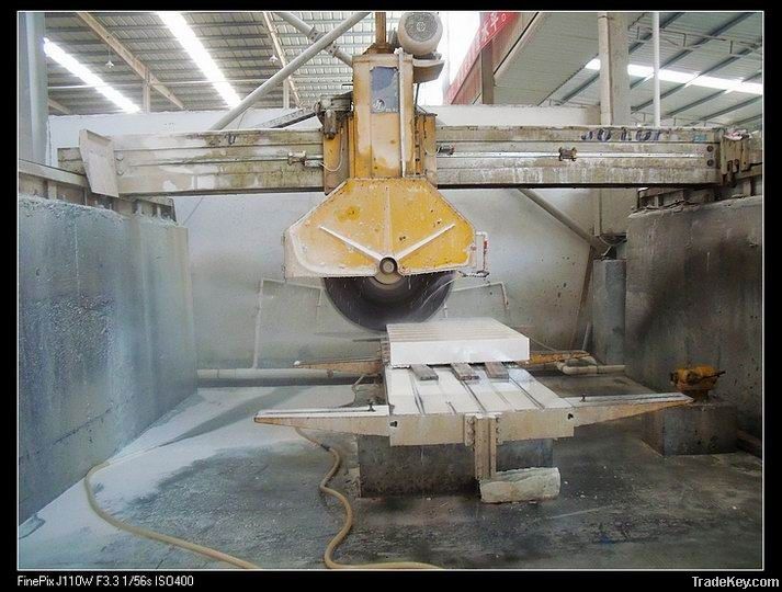 Road-edge stone Cutting Machine