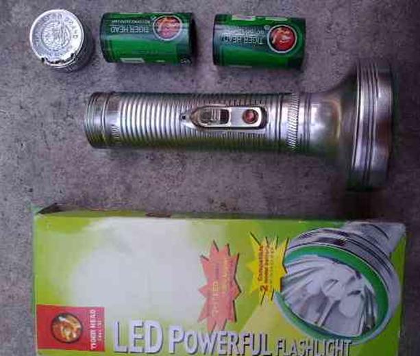 tigerhead flashlight (2batteries)