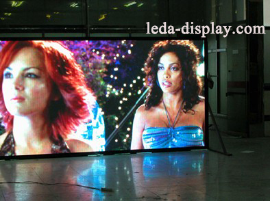 P5 indoor full color LED display
