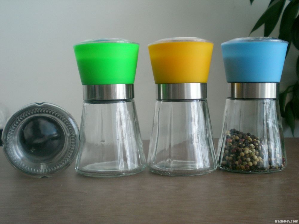 Spice grinder