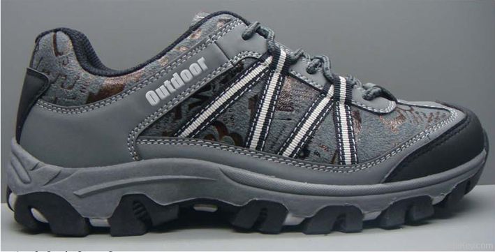 Men hiking shoe