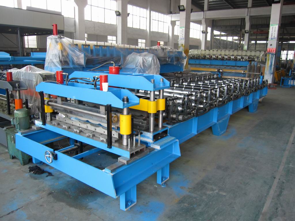 Roofing Tile Roll Forming Machine