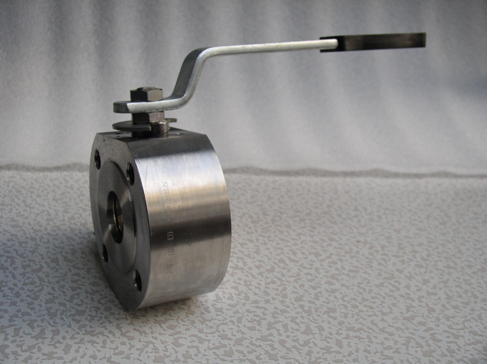 PN16 wafer type forged ball valve with handle