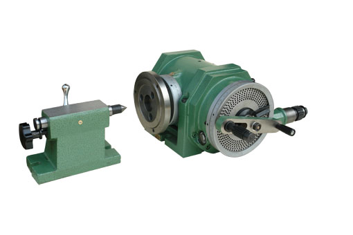 Semi-universal dividing  head