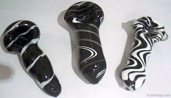 Black & White Pipe