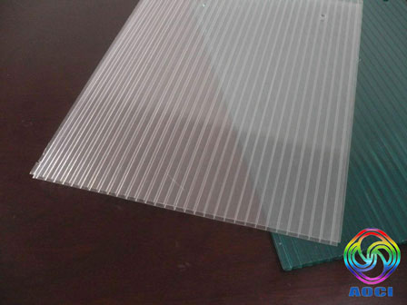twin-wall polycarbonate hollow sheet
