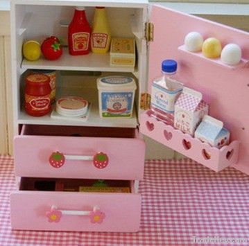 wooden Fridge & food set