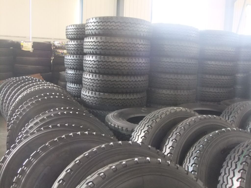 Heavy Duty Truck Tyres