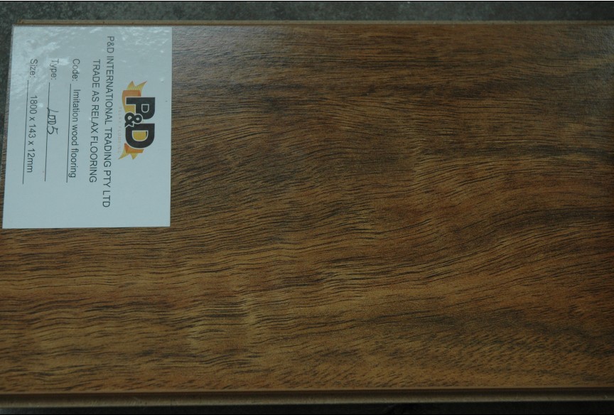 8mm/12mm laminate flooring