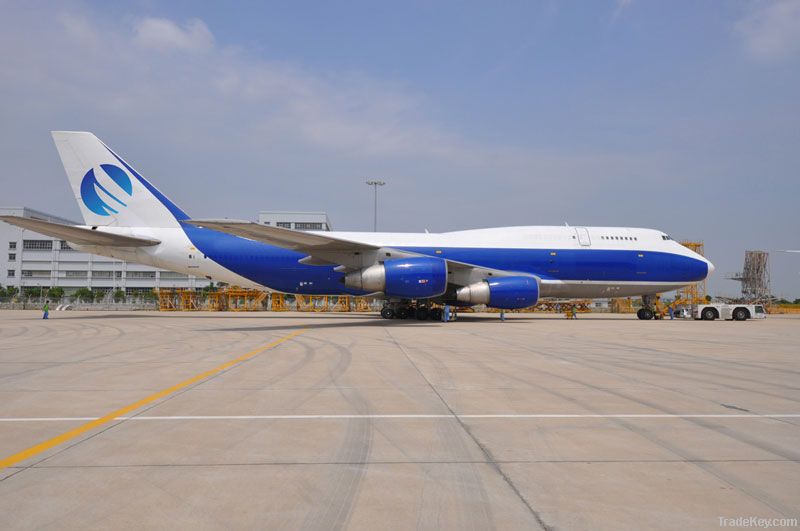 Boeing 747-300