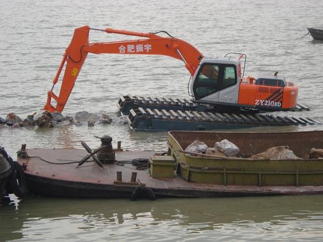 ZHENYU amphibious excavator ZY210SD-1