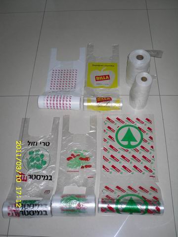 HDPE t-shirt bags on roll