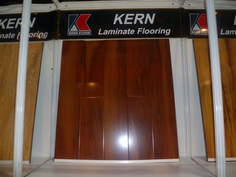 FUMA laminate flooring