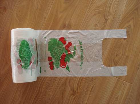 PE T-shirt Bags , Plastic Vest Bags on roll