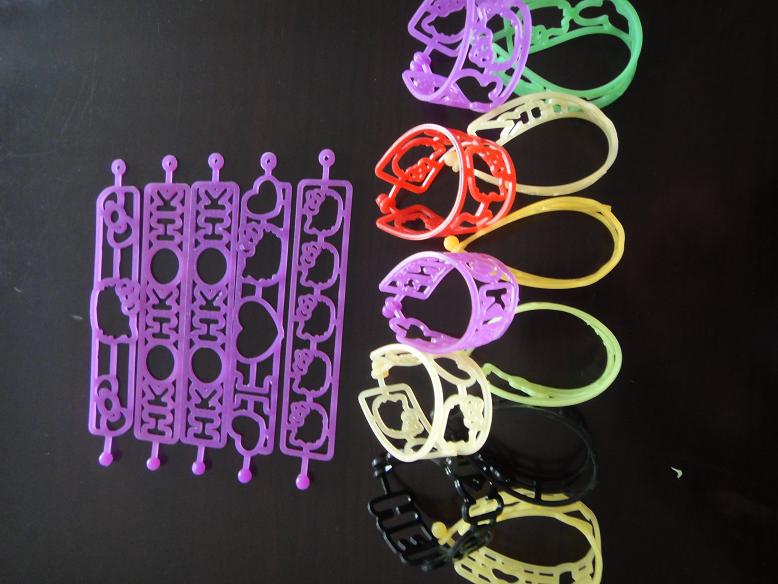 2011 hot selling best quality hollow silicone bracelet
