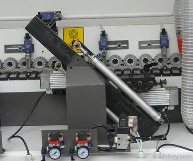 EDGE BANDING MACHINE