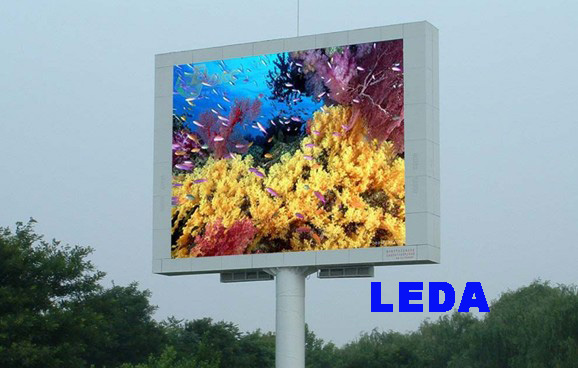 outdoor and indoor fullcolor led displays