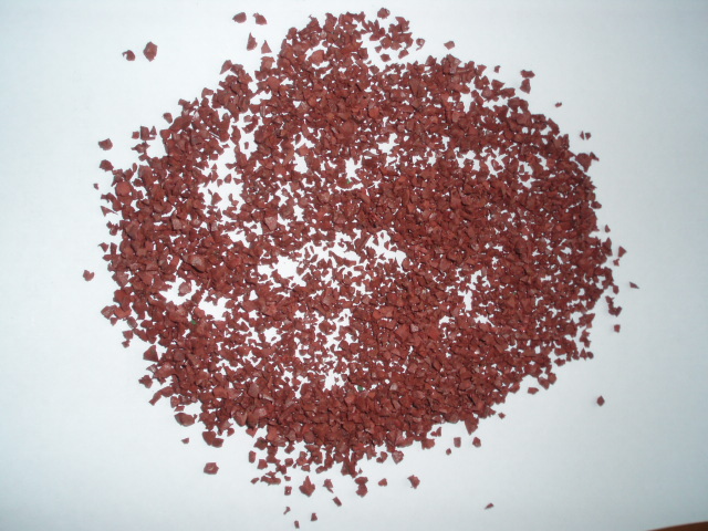 RED COLOR RUBBER GRANULE