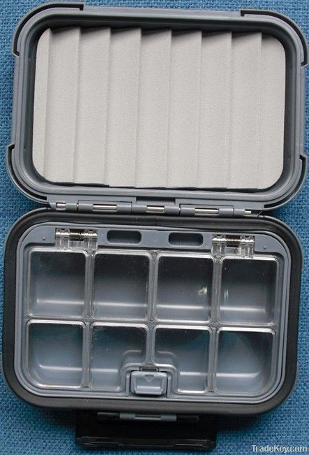 100% waterproof fly box with seal