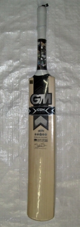 GM ICON 909 ENGLISH WILLOW CRICKET BAT