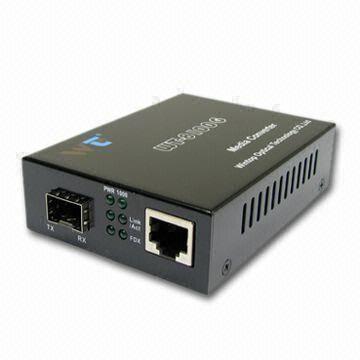 Fiber Media Converter with -40 to 70Â°C Storage Temperature