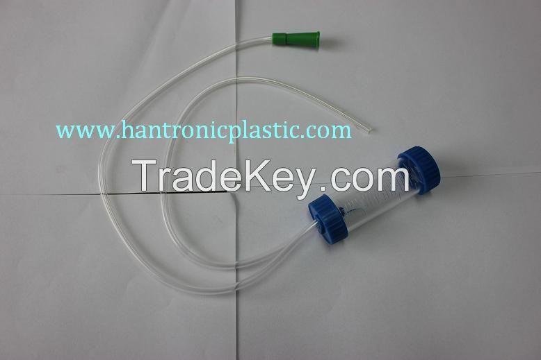 Disposable plastic sputum suction bottle