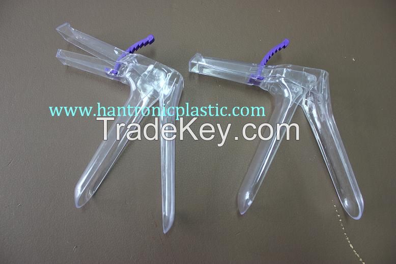 Disposable plastic vaginal speculum