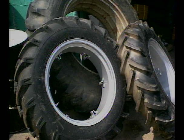 PLY REAR TRACTOR TIRE FOR SALE
