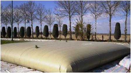 Soft liquid and gas storage tank