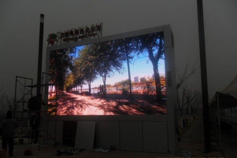 Promotion PH10mm 1/4 scan high definition outdoor LED Display , customized cabinet size is available