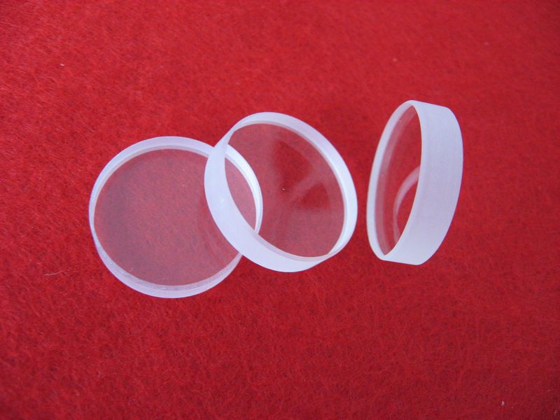 Optical quartz glass discs with high purity