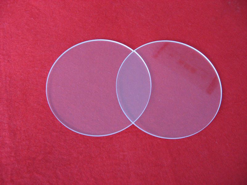 Heat resistant clear quartz glass plate