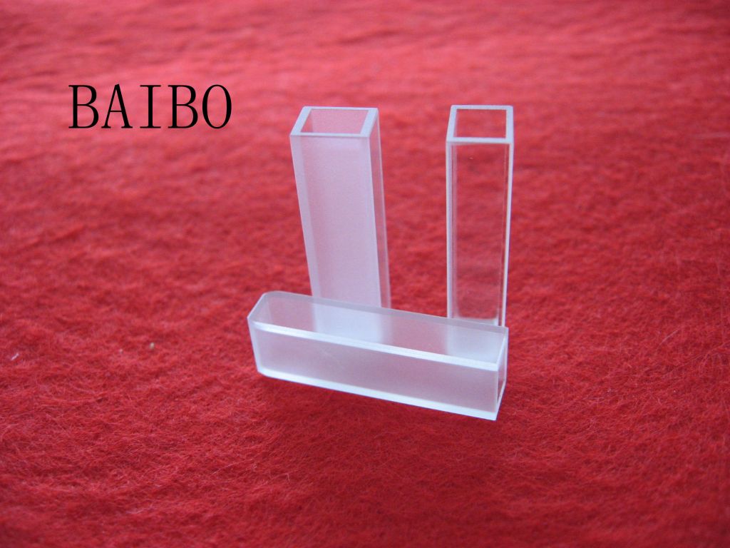 Standard quartz cuvette with frosted wall