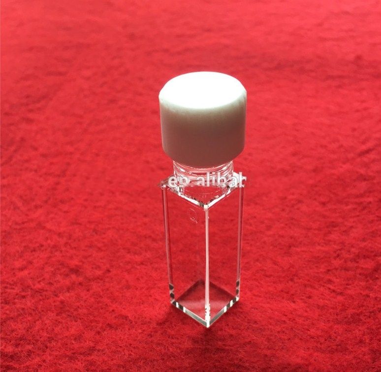 Rectangular quartz glass cuvette with screw cap