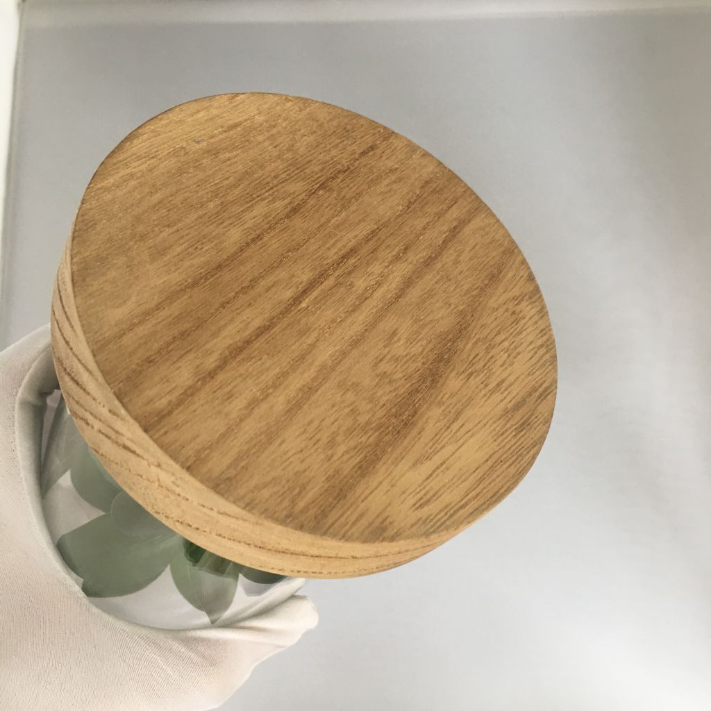 Clear dome borosilicate glass cover with wooden base