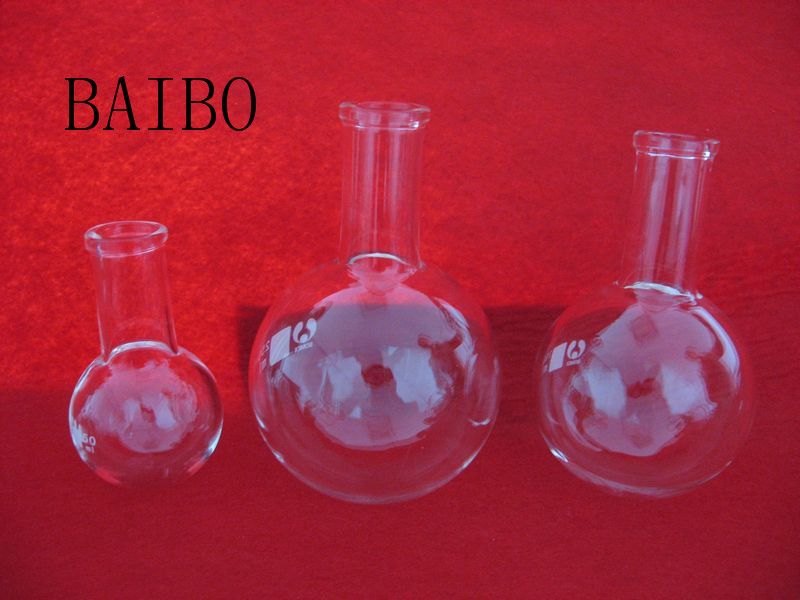 Borosilicate glass flask with round bottom