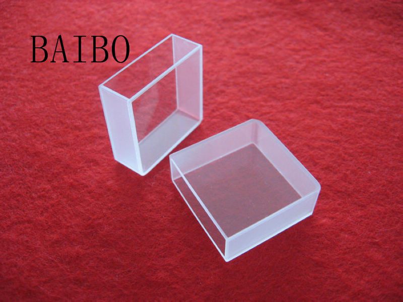 Large glass cuvette with high quality