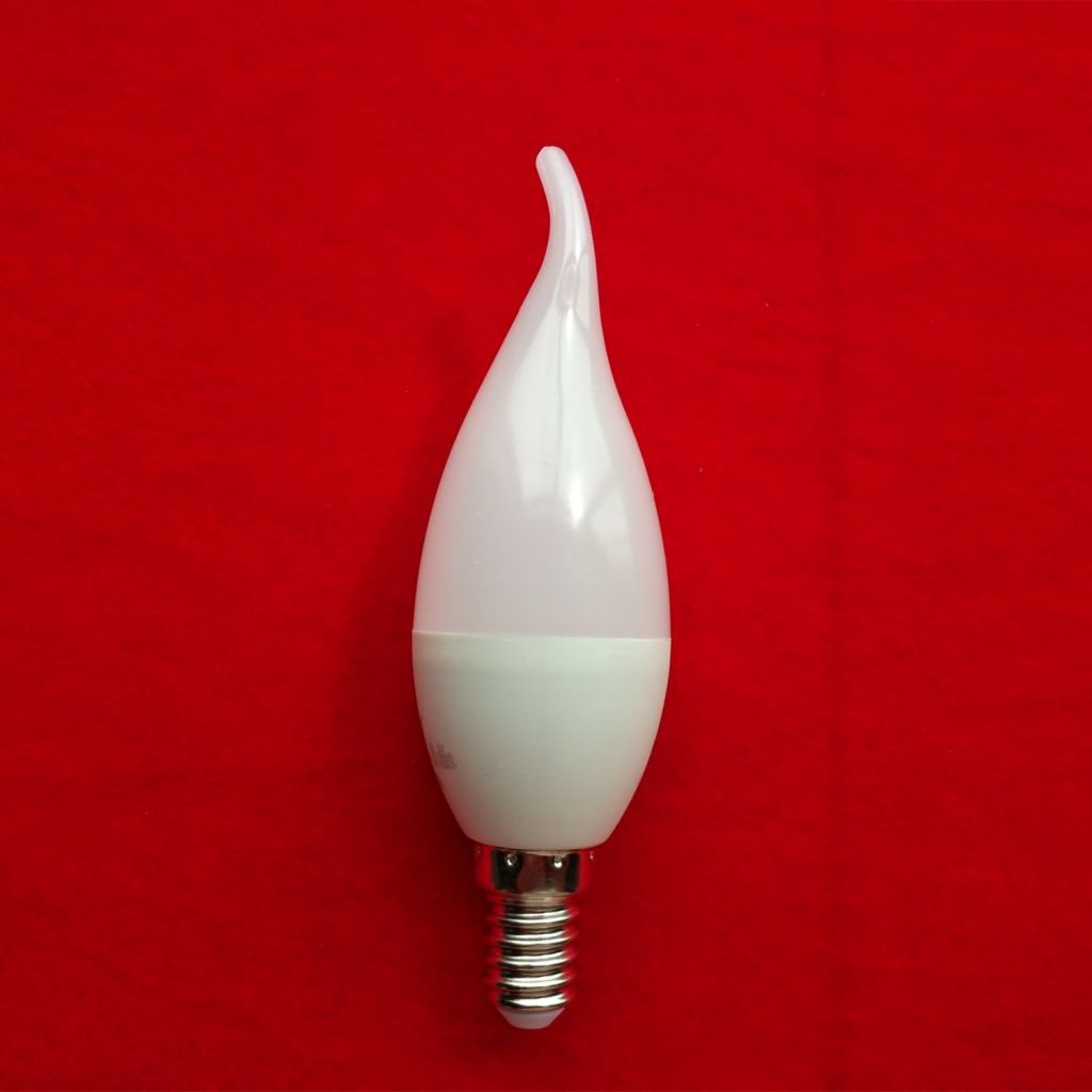 Low price C37T E14 E27 led candle light bulb