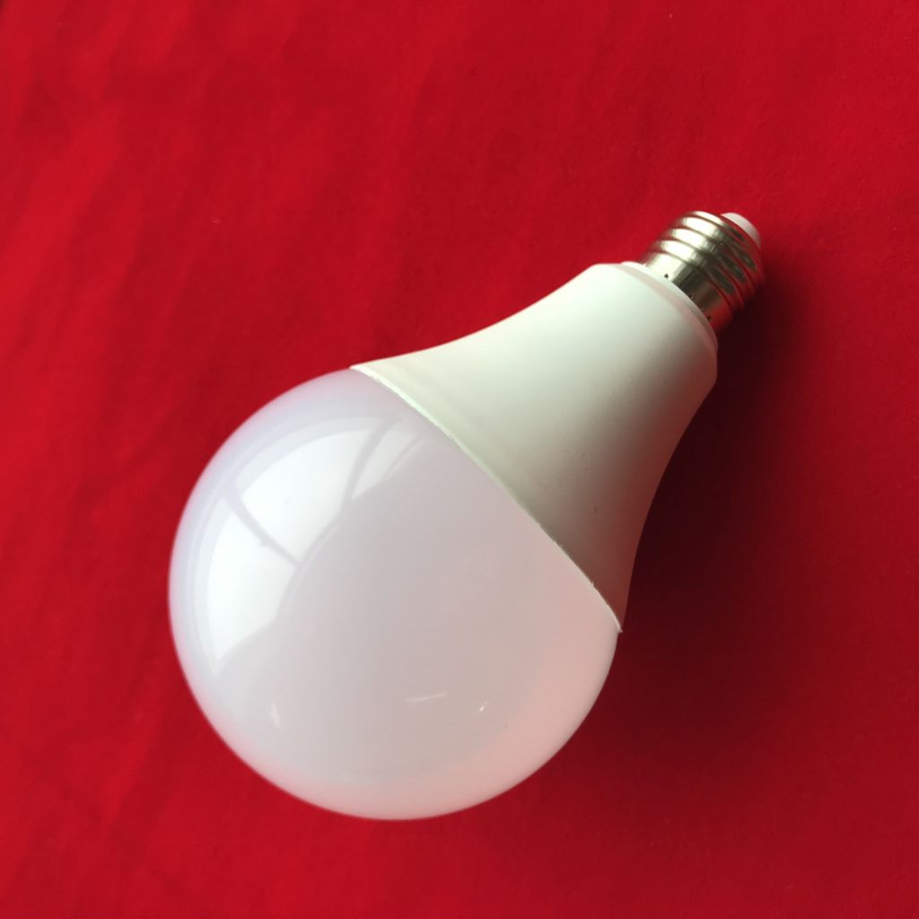 Hot product A60 5W 7W 9W 12W LED plastic bulb