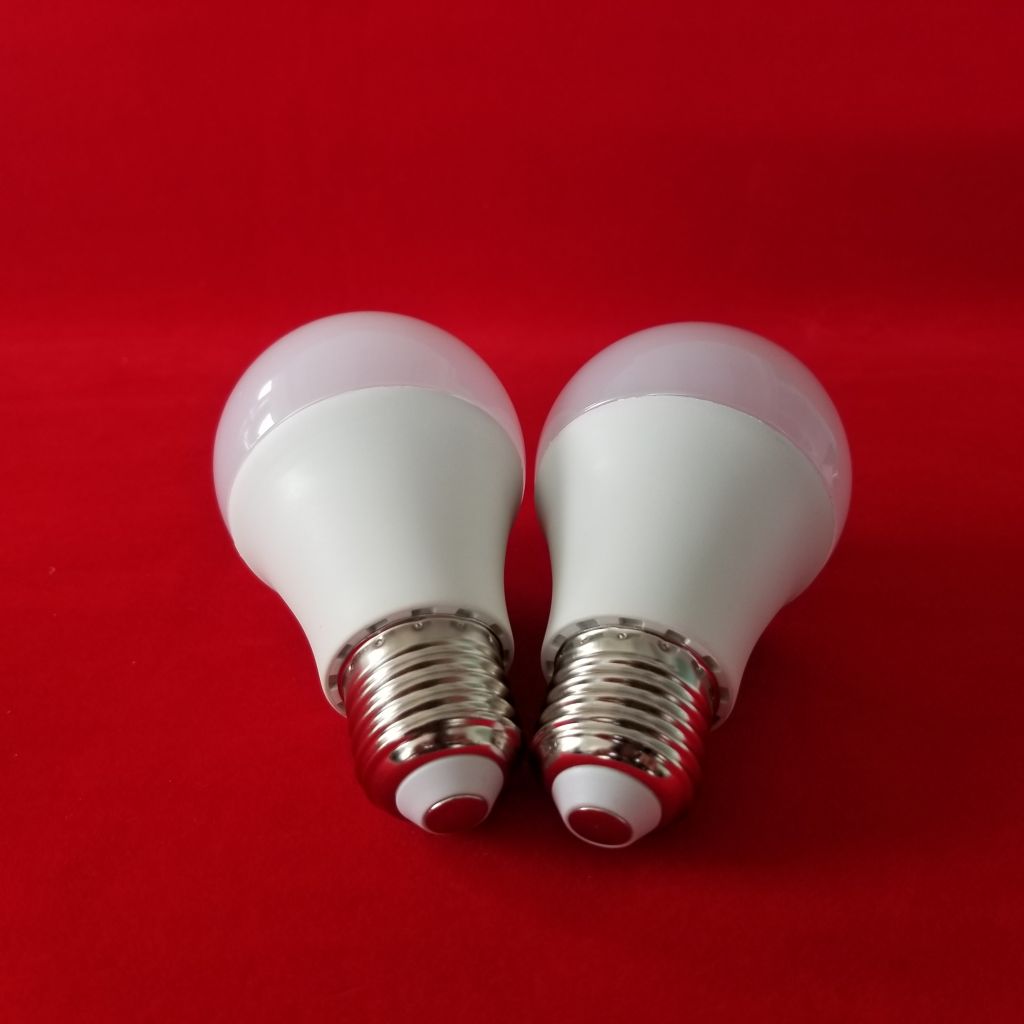 A60-12W-E27 175-265V LED plastic light bulb