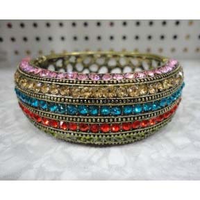 Fashion Bangle